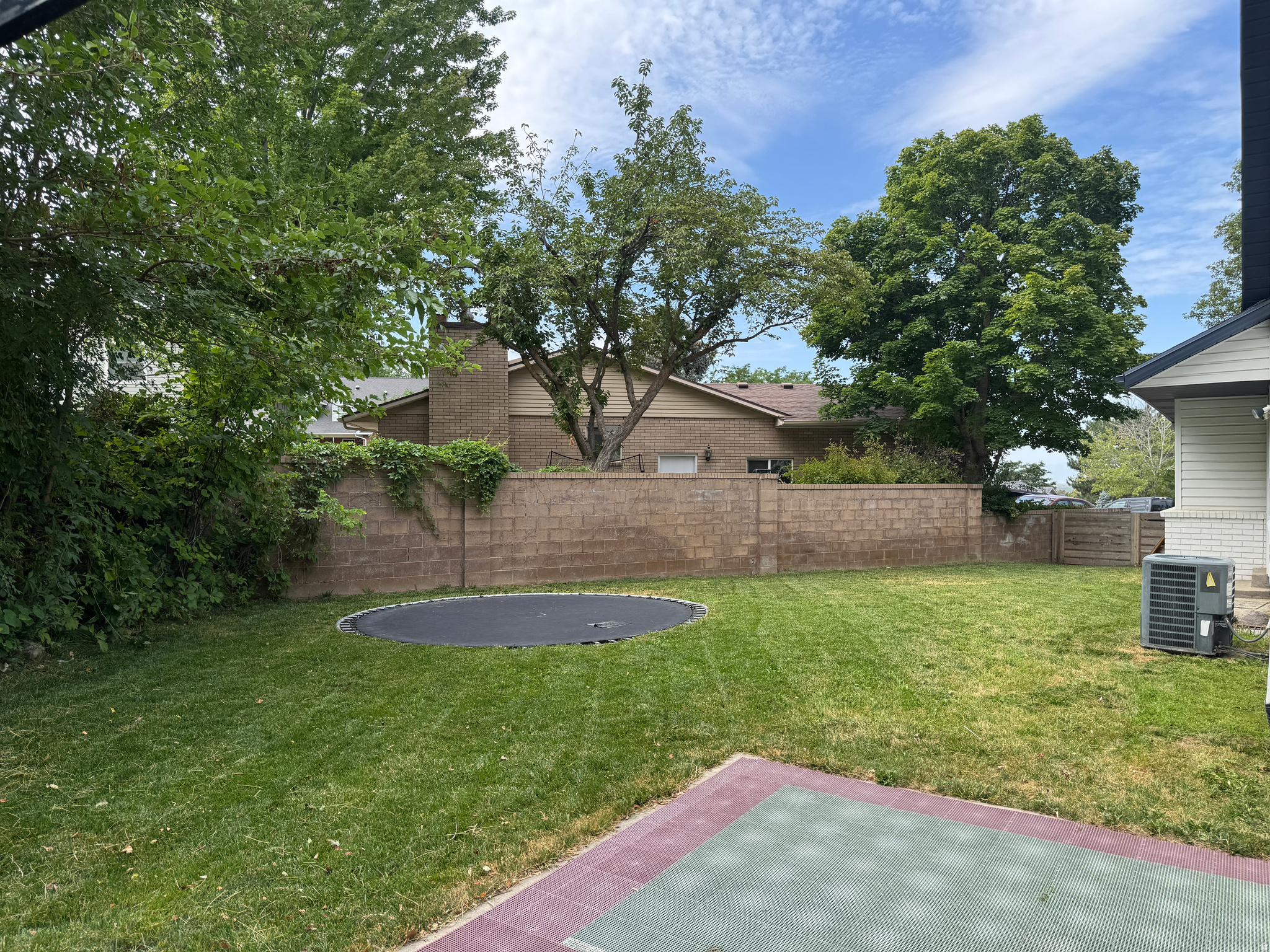 ROLLING HILLS ESTATES SUB - Residential