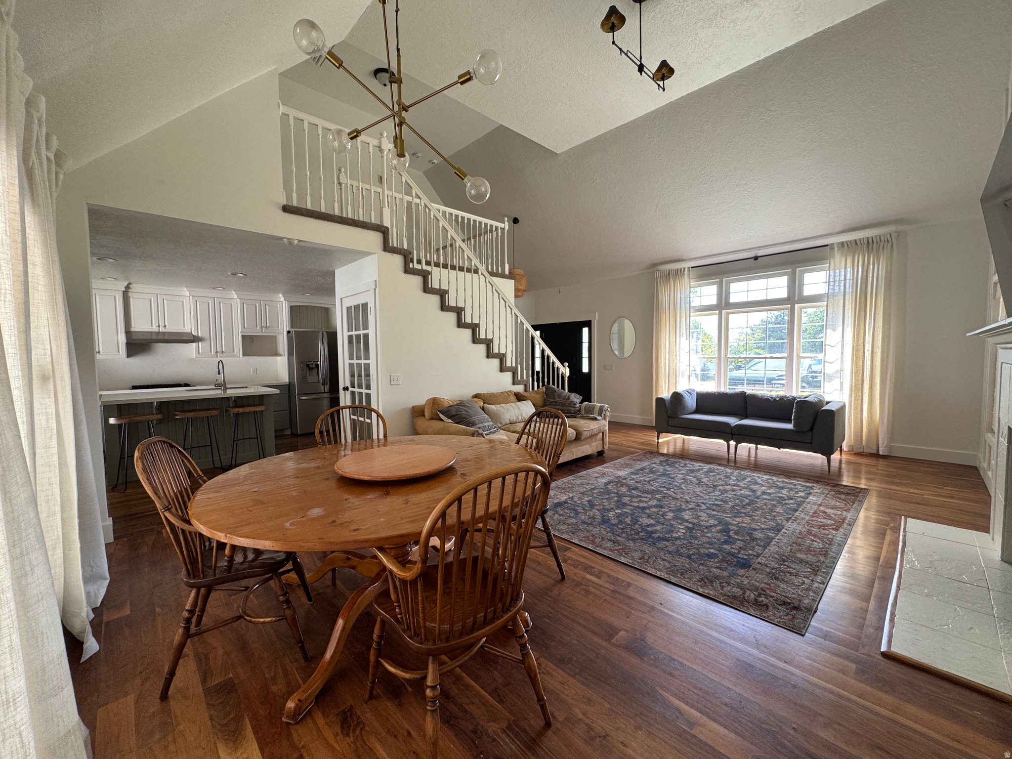 ROLLING HILLS ESTATES SUB - Residential