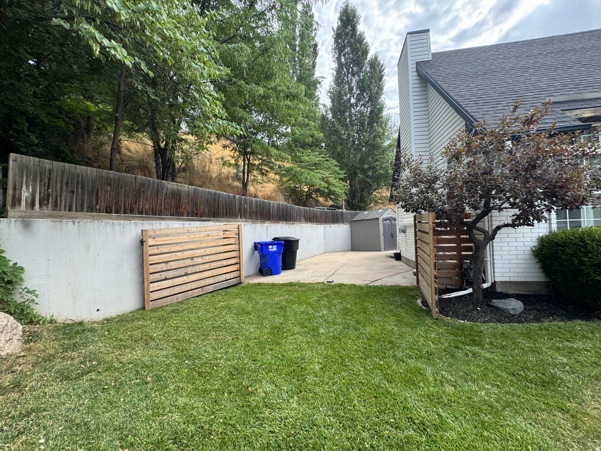 ROLLING HILLS ESTATES SUB - Residential
