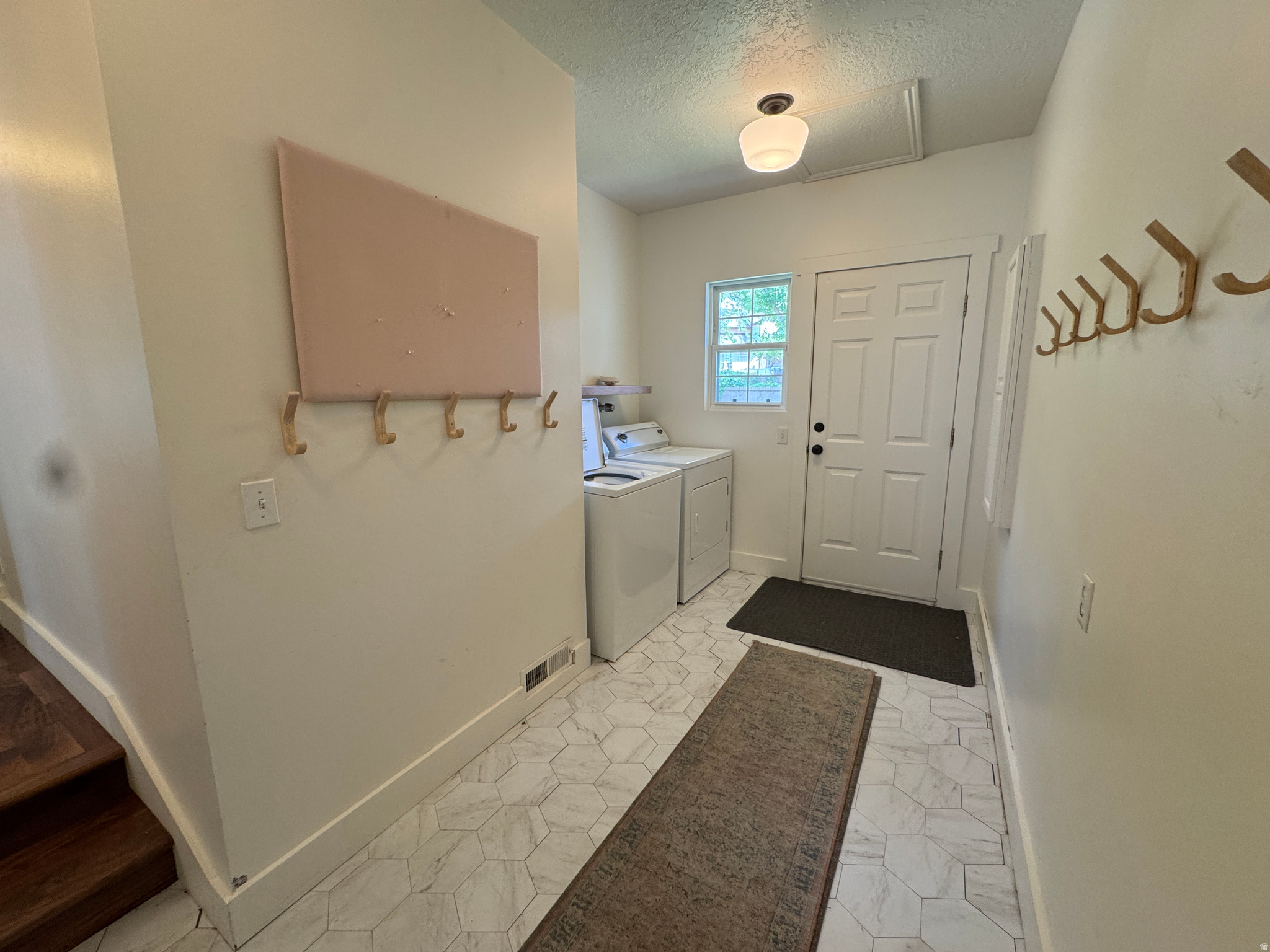 ROLLING HILLS ESTATES SUB - Residential