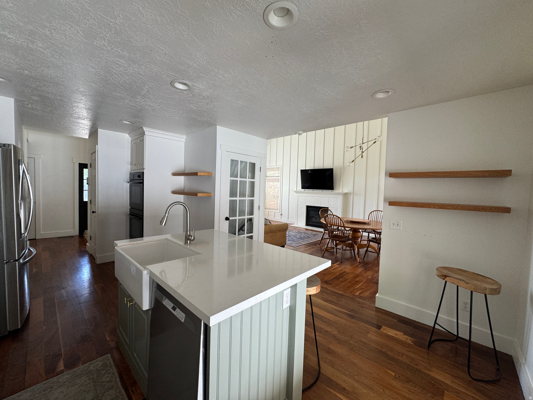 ROLLING HILLS ESTATES SUB - Residential
