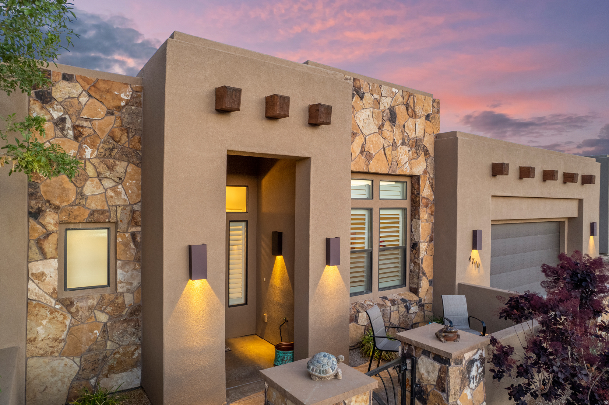 LEDGES OF ST GEORGE WHITE ROCKS PH 4 - Residential