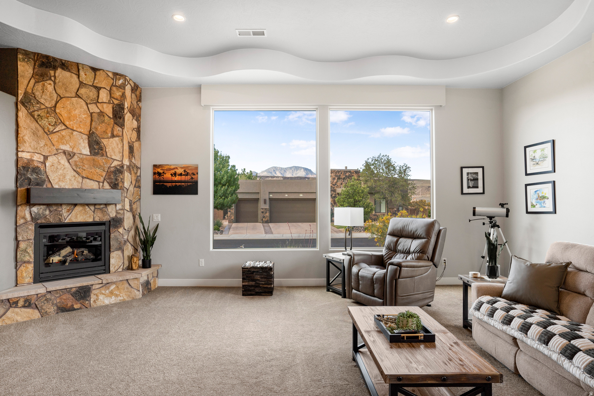 LEDGES OF ST GEORGE WHITE ROCKS PH 4 - Residential