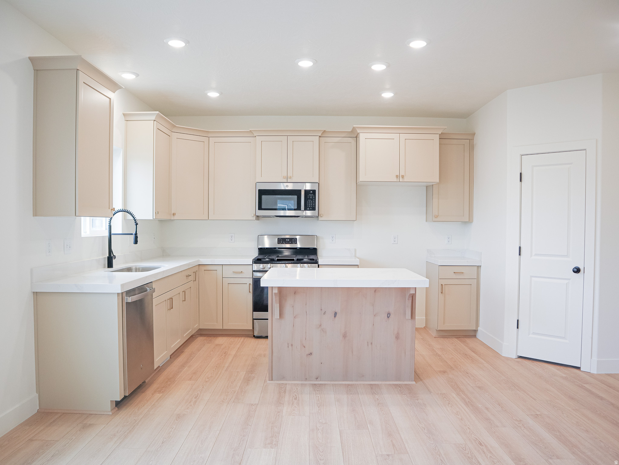 PARKWAY FIELDS SINGLES 2 - Residential