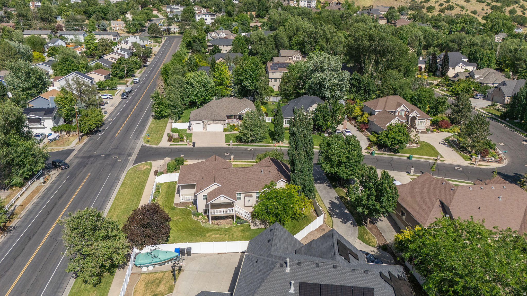 CREEKSIDE ESTATES - Residential