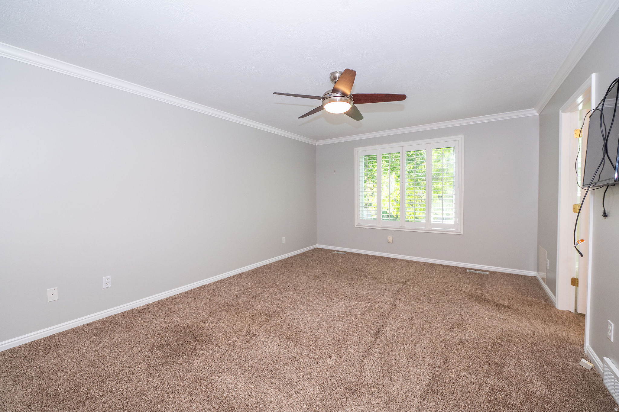 CREEKSIDE ESTATES - Residential