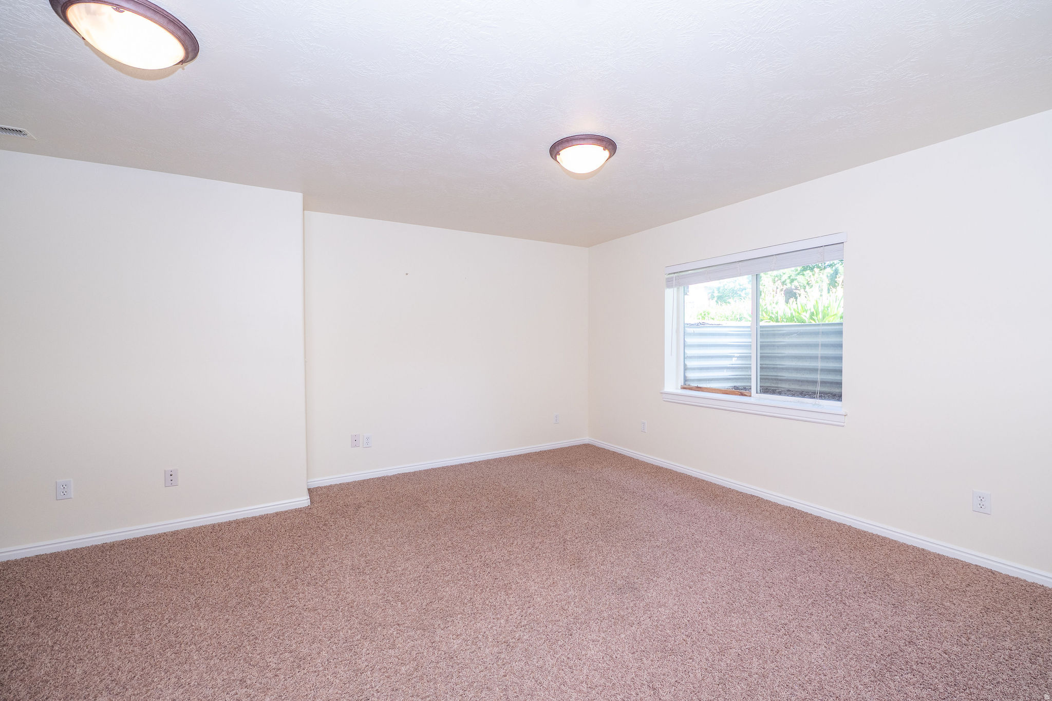 CREEKSIDE ESTATES - Residential