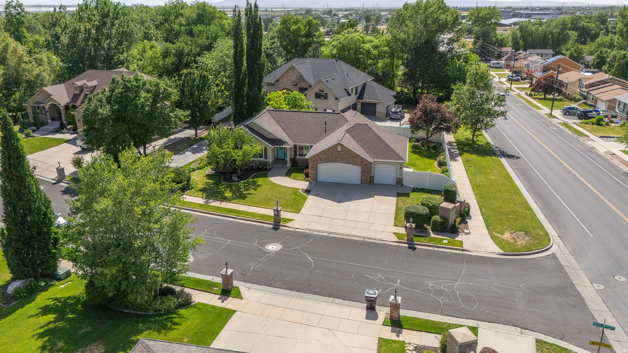 CREEKSIDE ESTATES - Residential