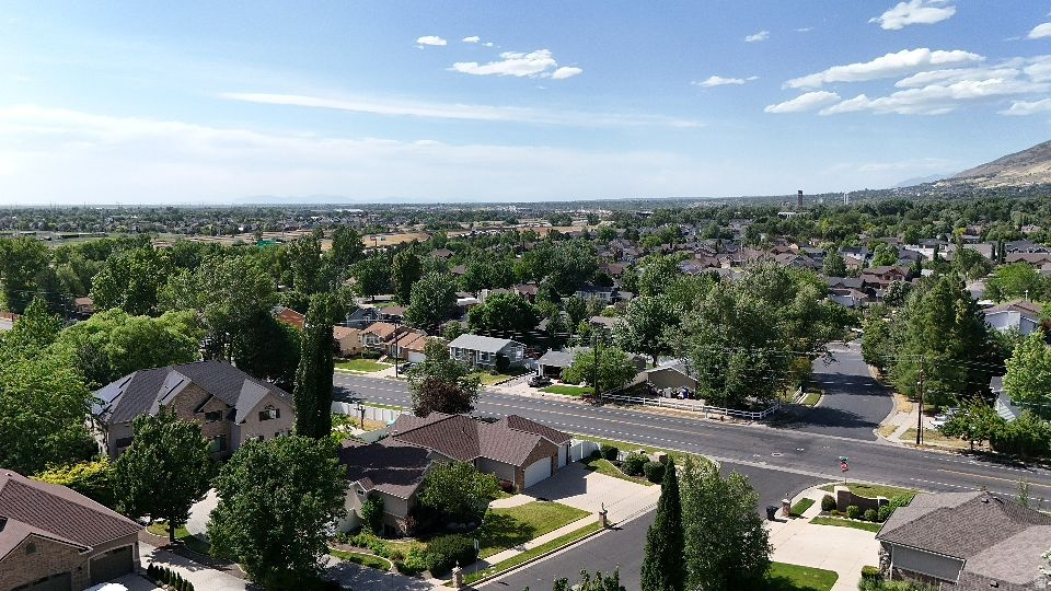 CREEKSIDE ESTATES - Residential