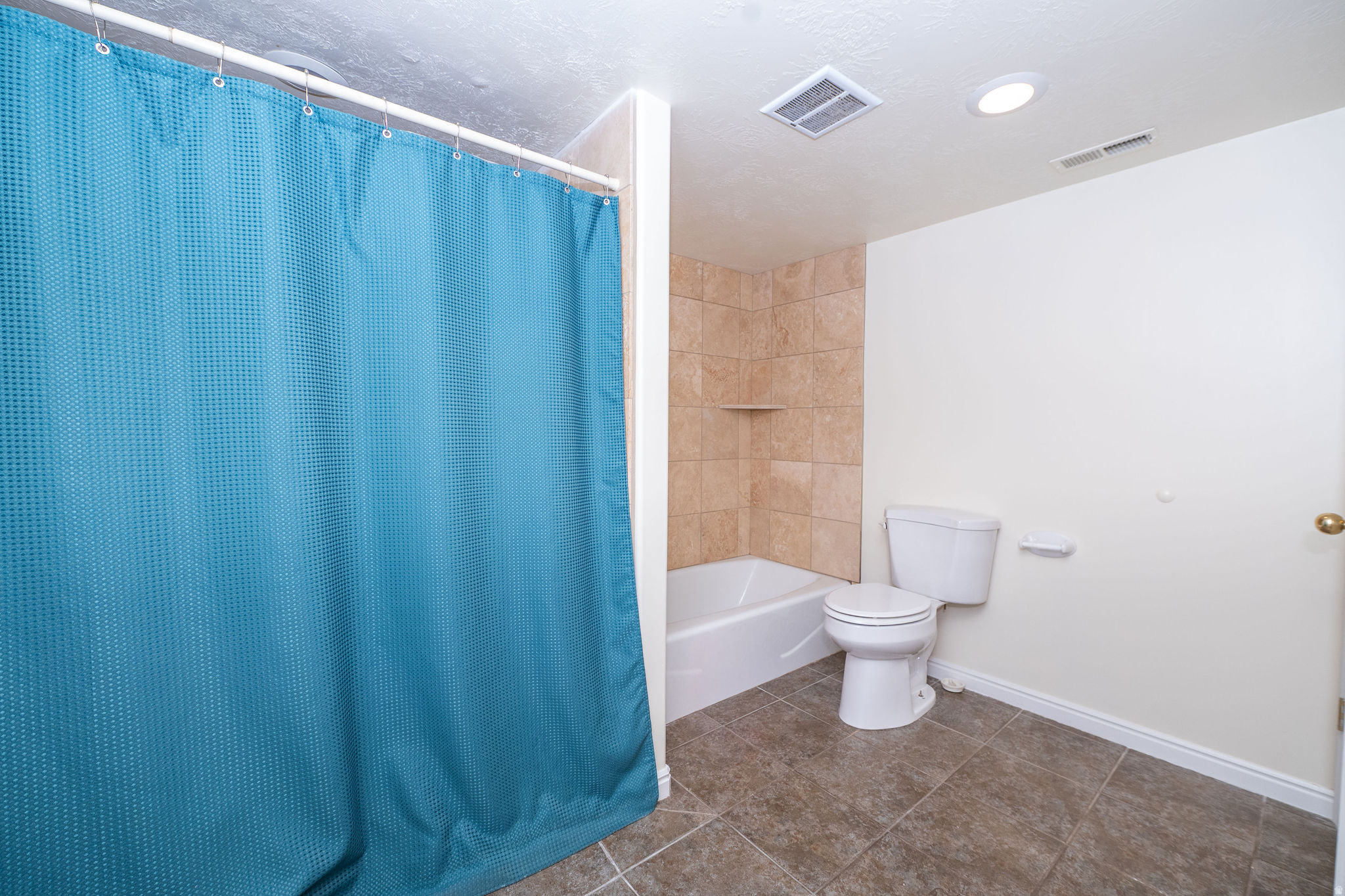 CREEKSIDE ESTATES - Residential