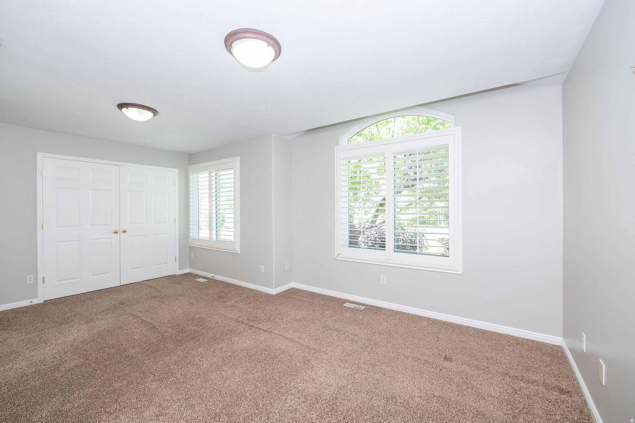 CREEKSIDE ESTATES - Residential