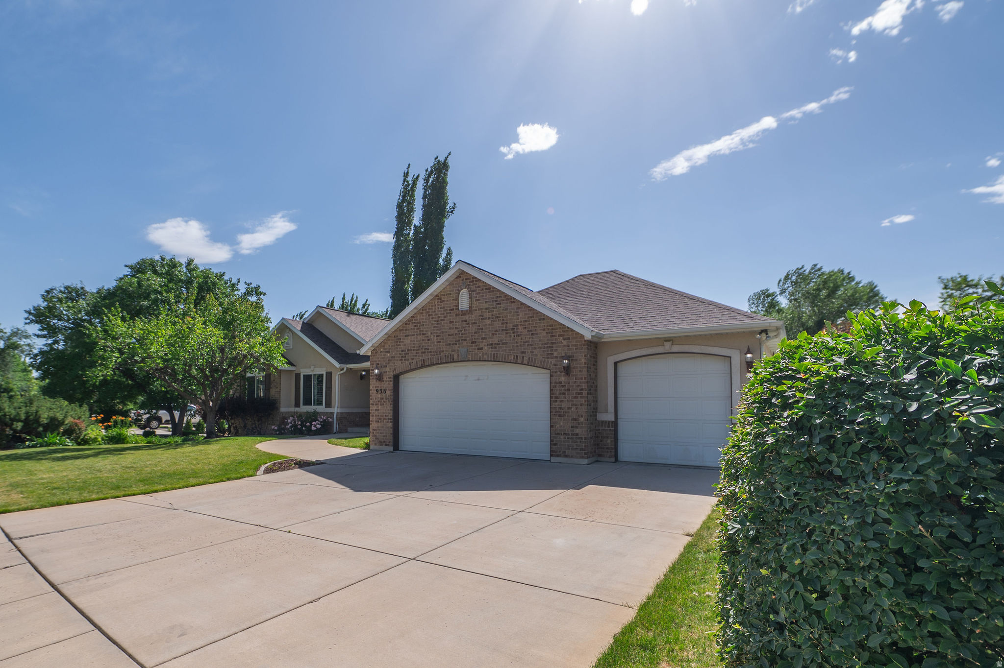 CREEKSIDE ESTATES - Residential