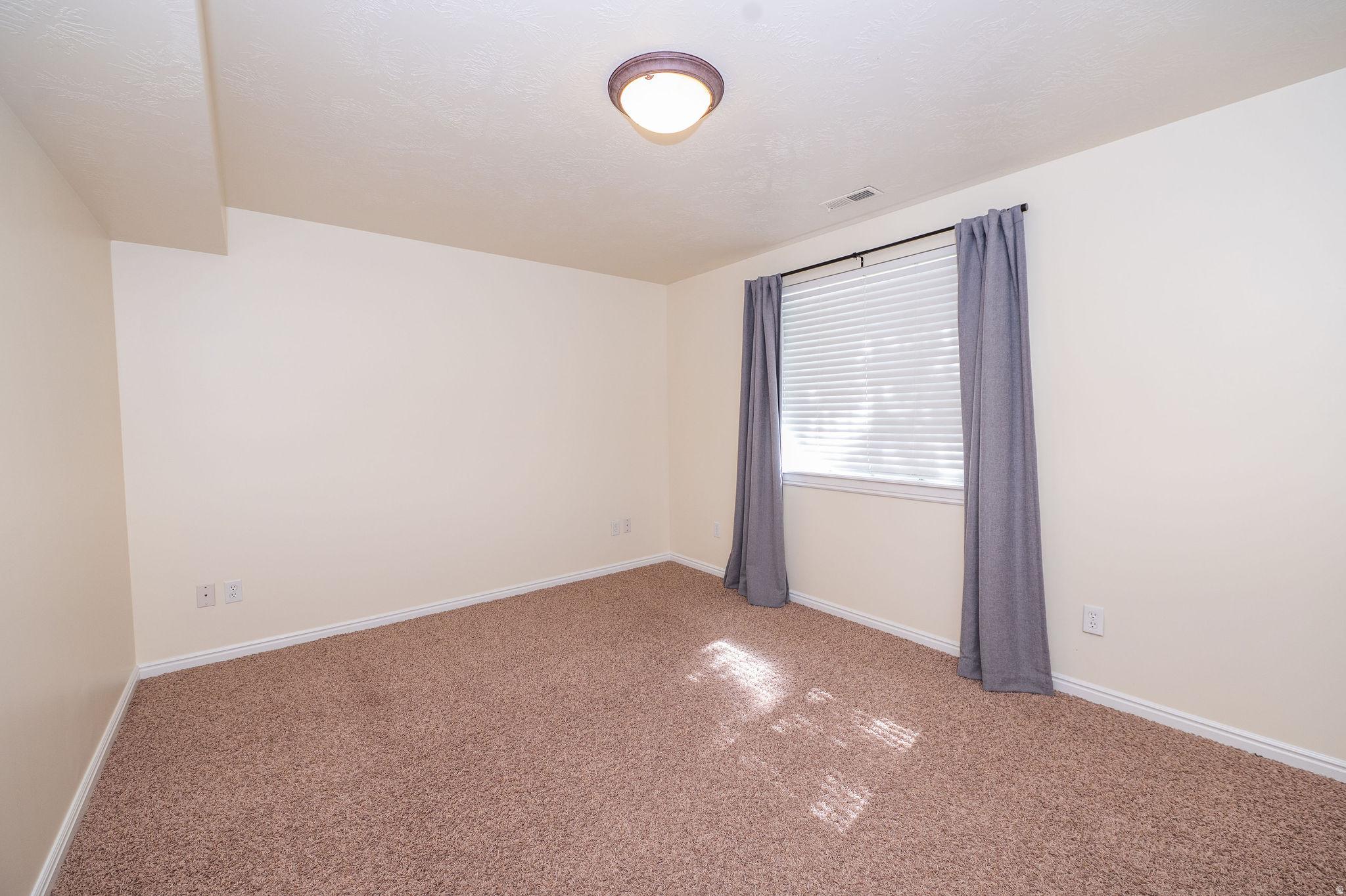 CREEKSIDE ESTATES - Residential