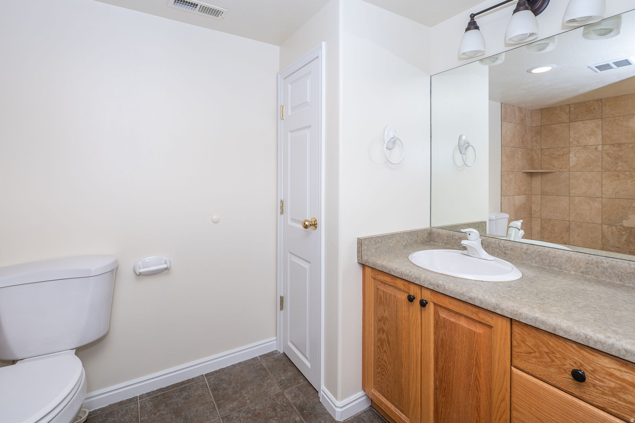 CREEKSIDE ESTATES - Residential