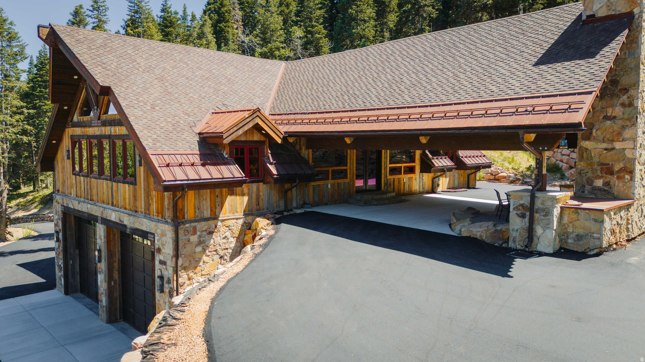 PINE MEADOW RANCH - Residential