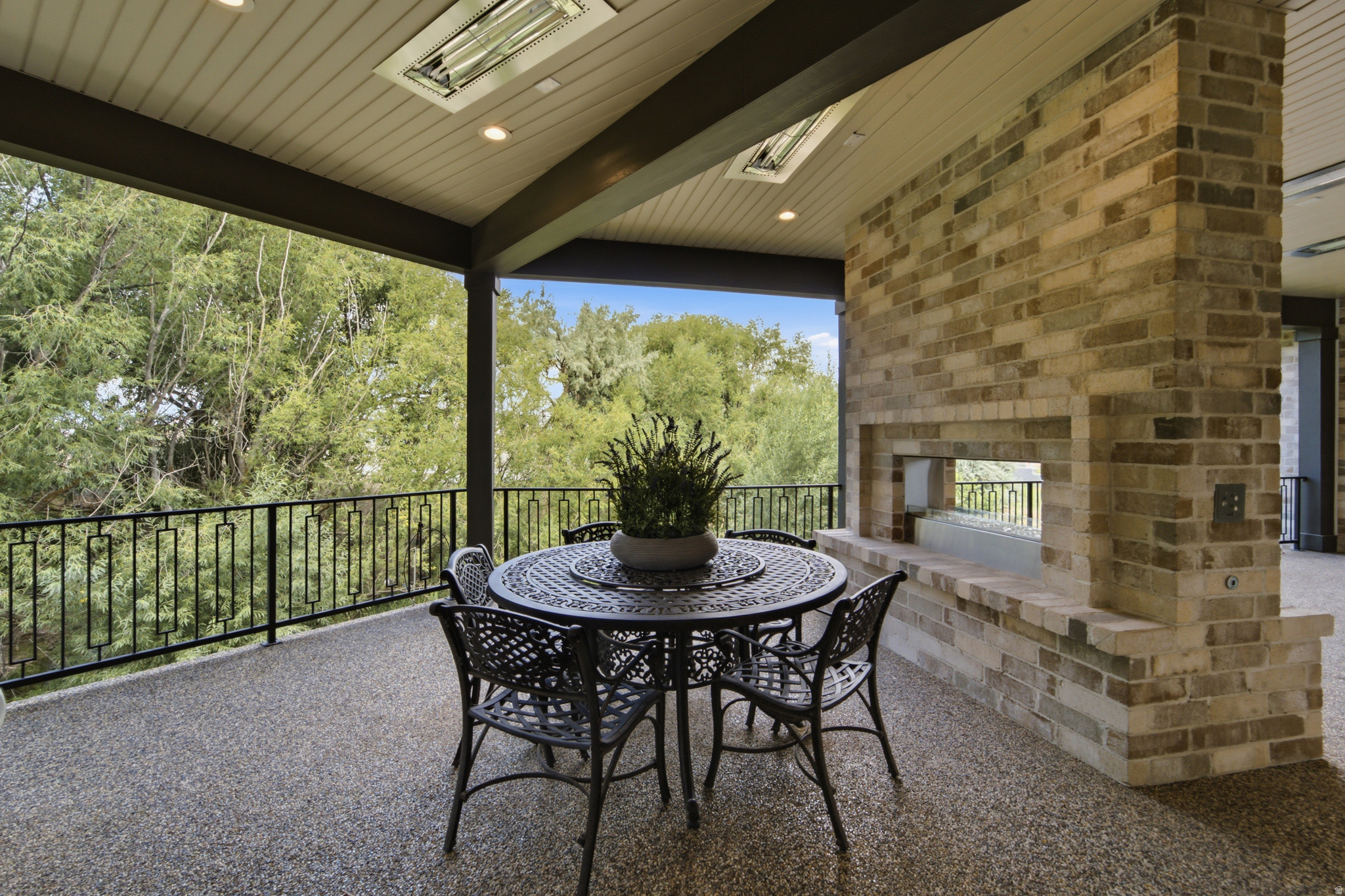 GREENWOOD CREEK - Residential
