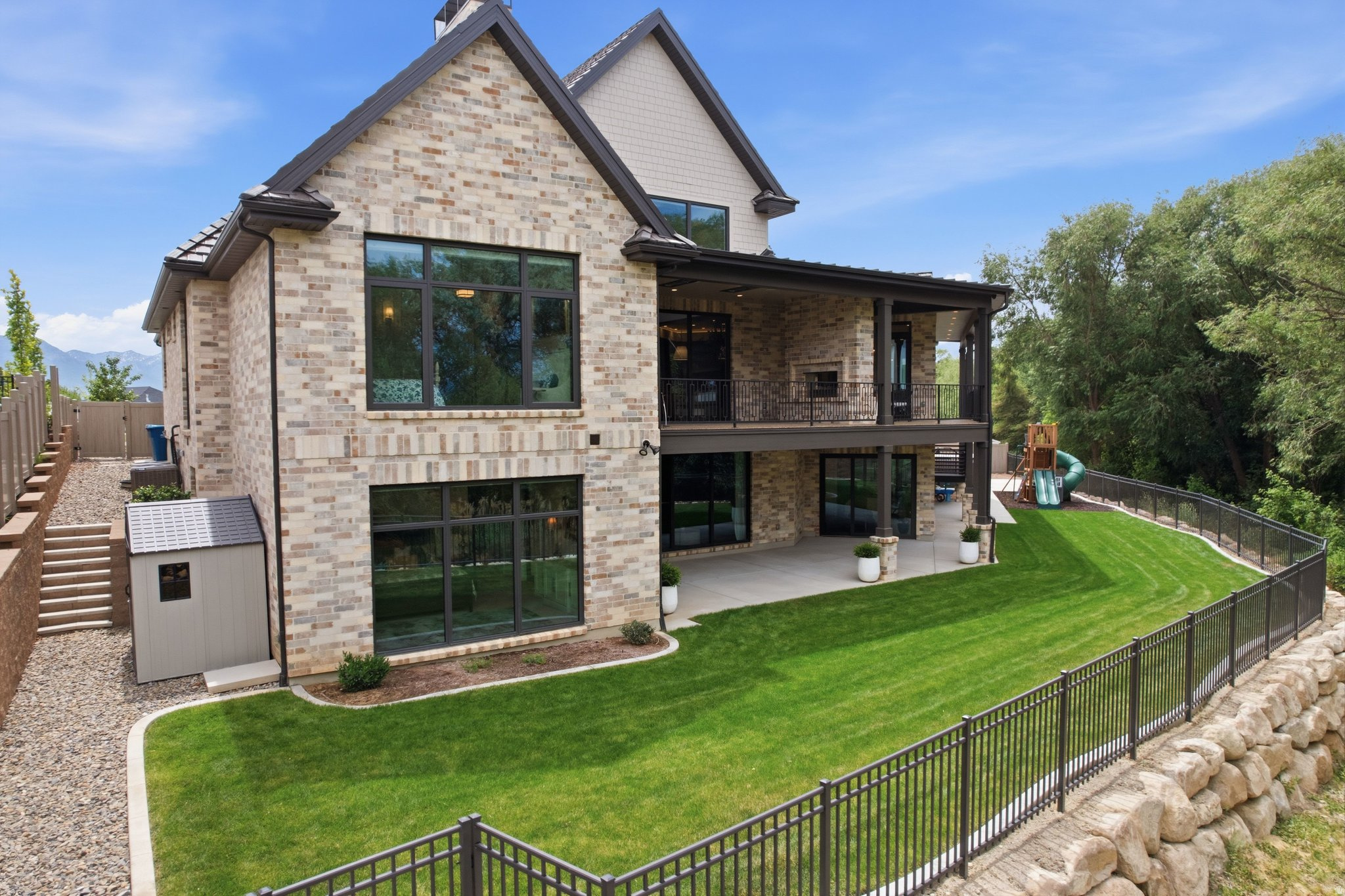 GREENWOOD CREEK - Residential