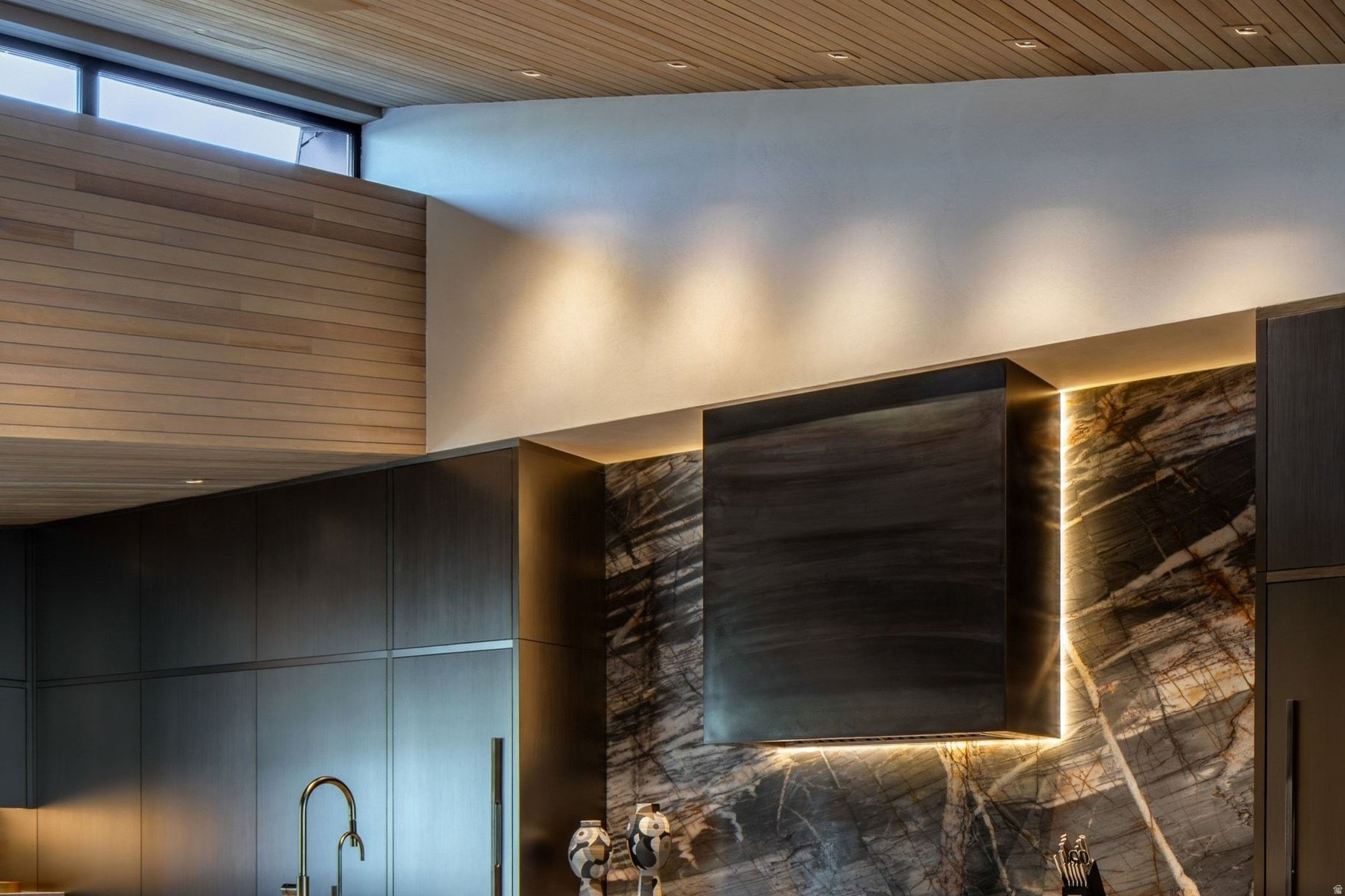 PROMONTORY - Residential