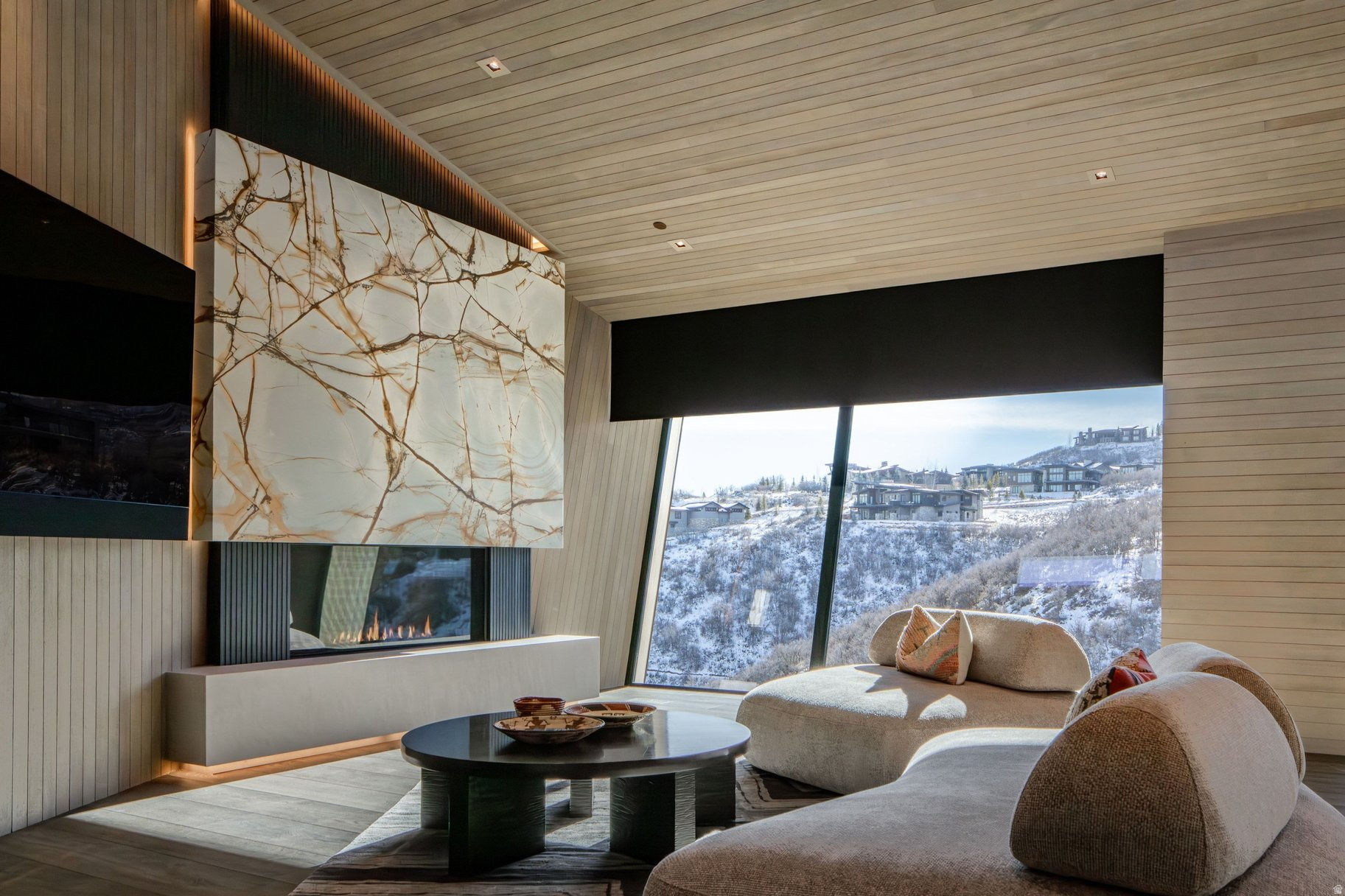 PROMONTORY - Residential
