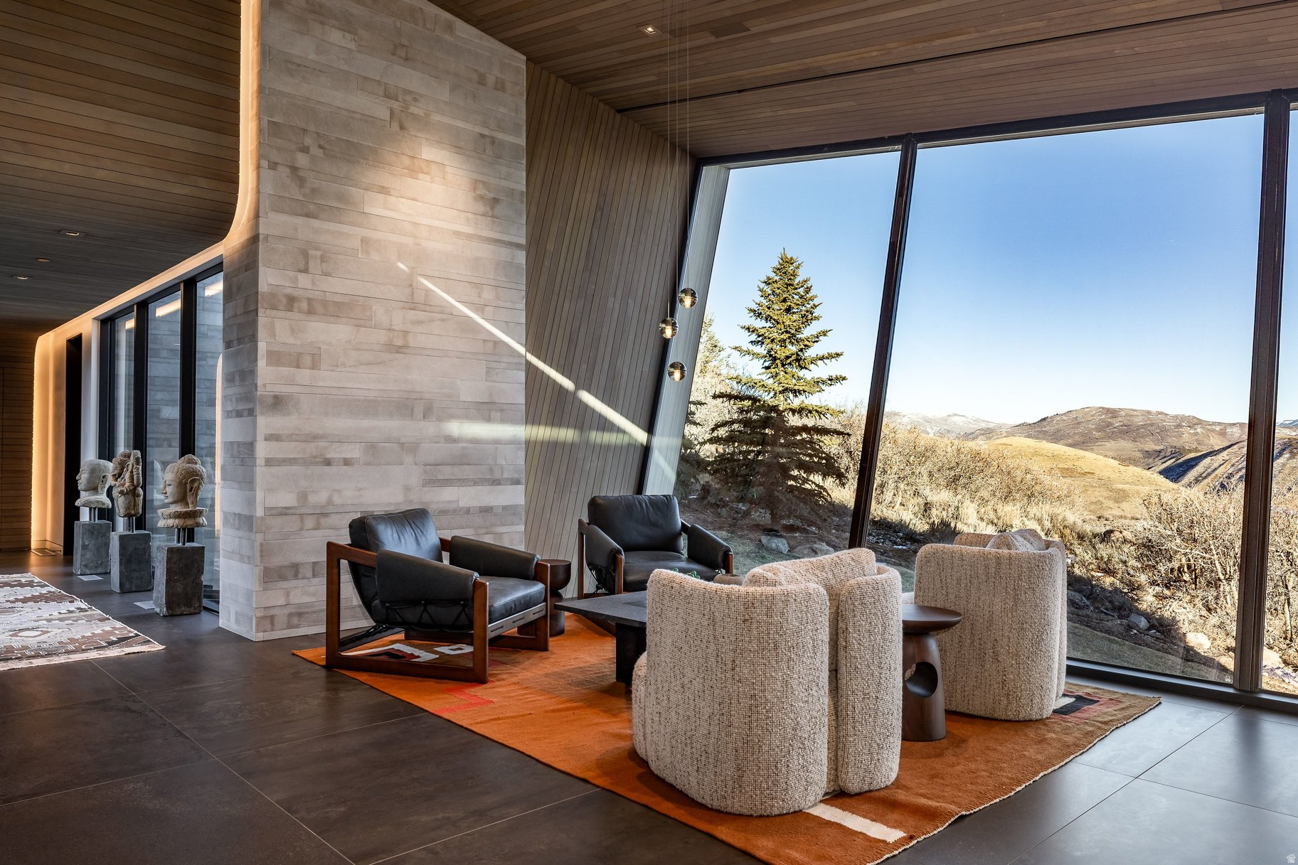 PROMONTORY - Residential