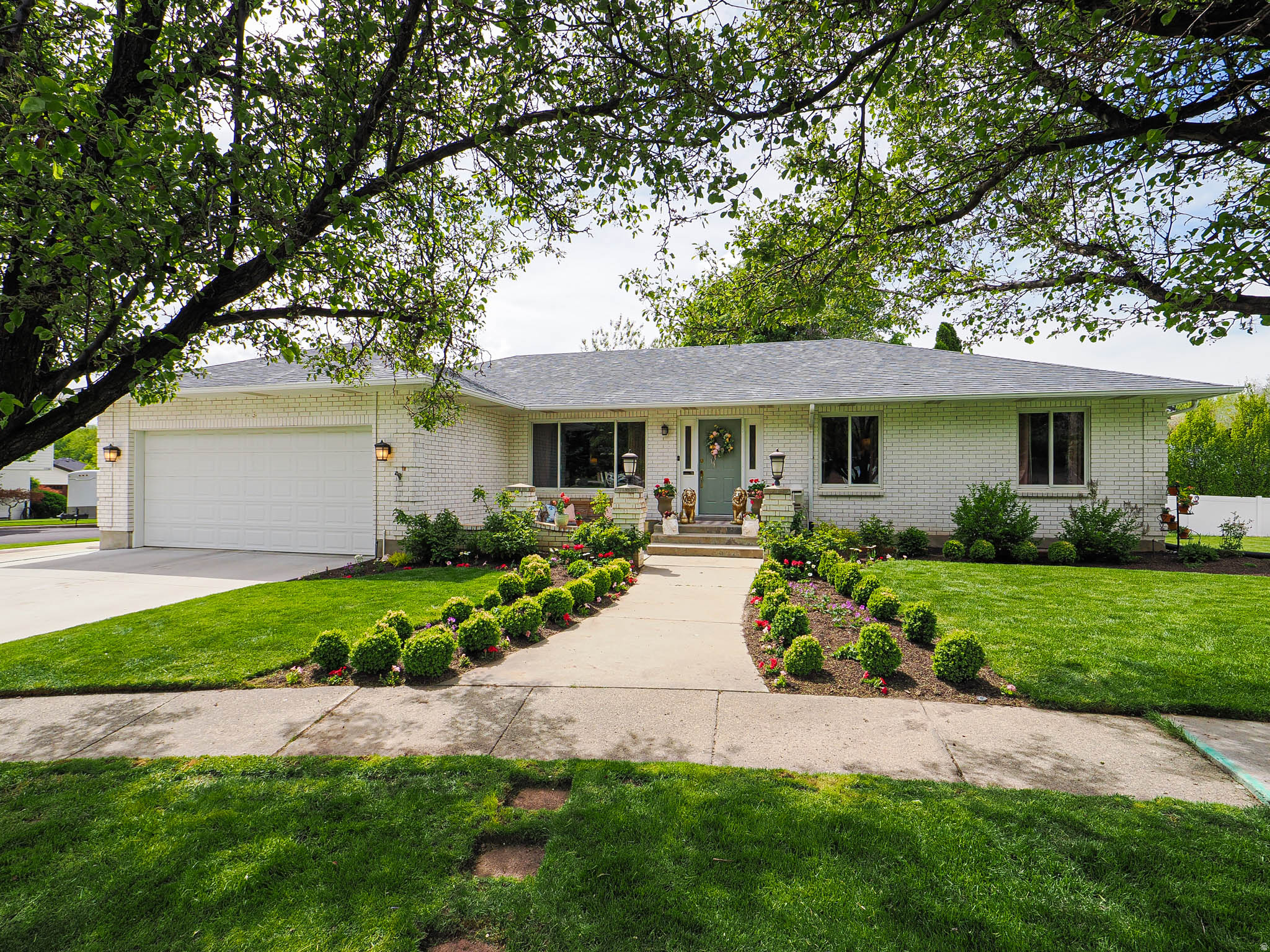 Come home where warmth and beauty meet on a quiet circle tucked away in the Hidden Valley neighborhood. Home is adjacent to the prestigious Hidden Valley Golf Course. You can not beat this location!  This home has been lovingly remodeled over the years to maximize mountain views.  Home boasts a large kitchen with double ovens, large gas stove, and two islands with quartz countertops. Laundry connections have been installed on the main level and in the walk out basement. Square footage figures are provided as a courtesy estimate only and were obtained from an appraisal .  Buyer is advised to obtain an independent measurement.