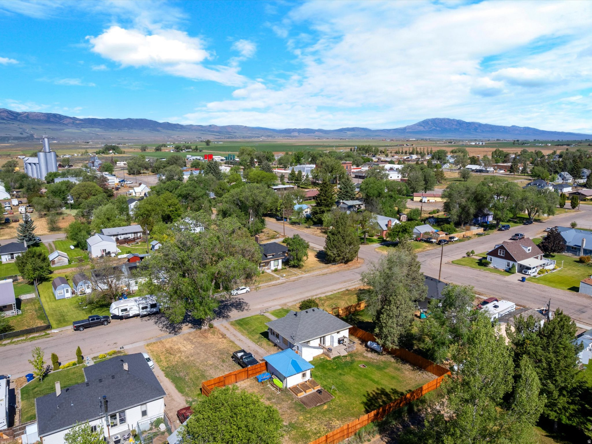 TOWNSITE OF DOWNEY - Residential