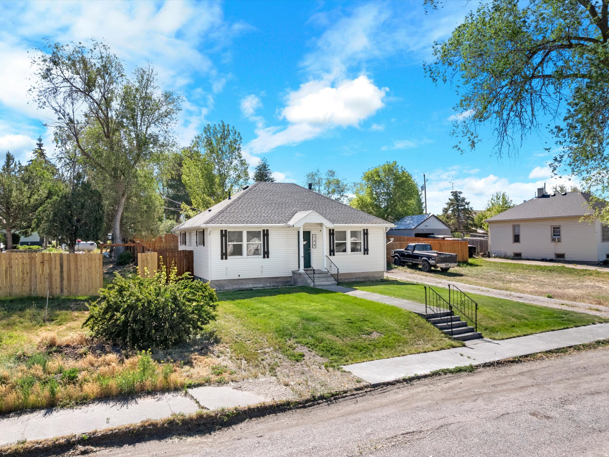 TOWNSITE OF DOWNEY - Residential