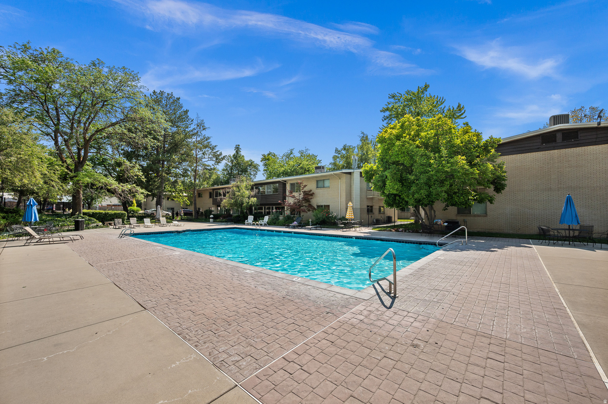 GRAYSTONE - Residential