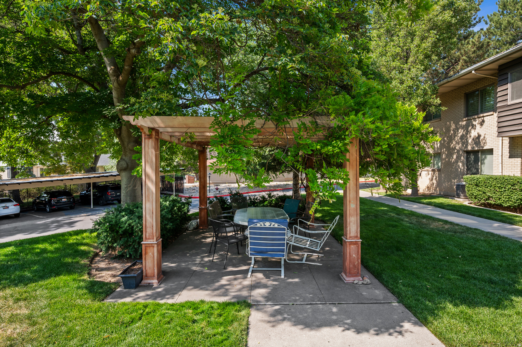 GRAYSTONE - Residential