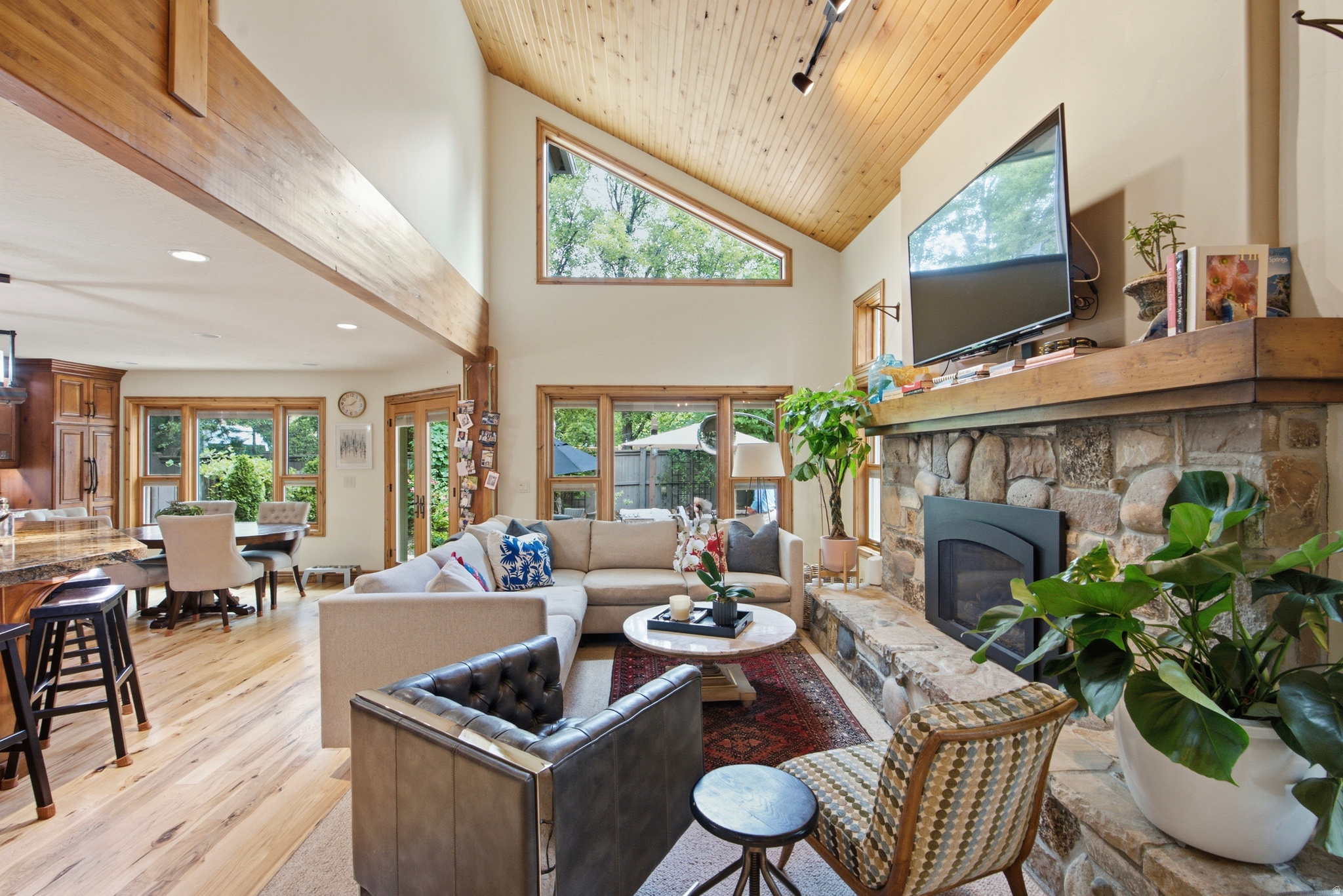 CANYON RIDGE - Residential