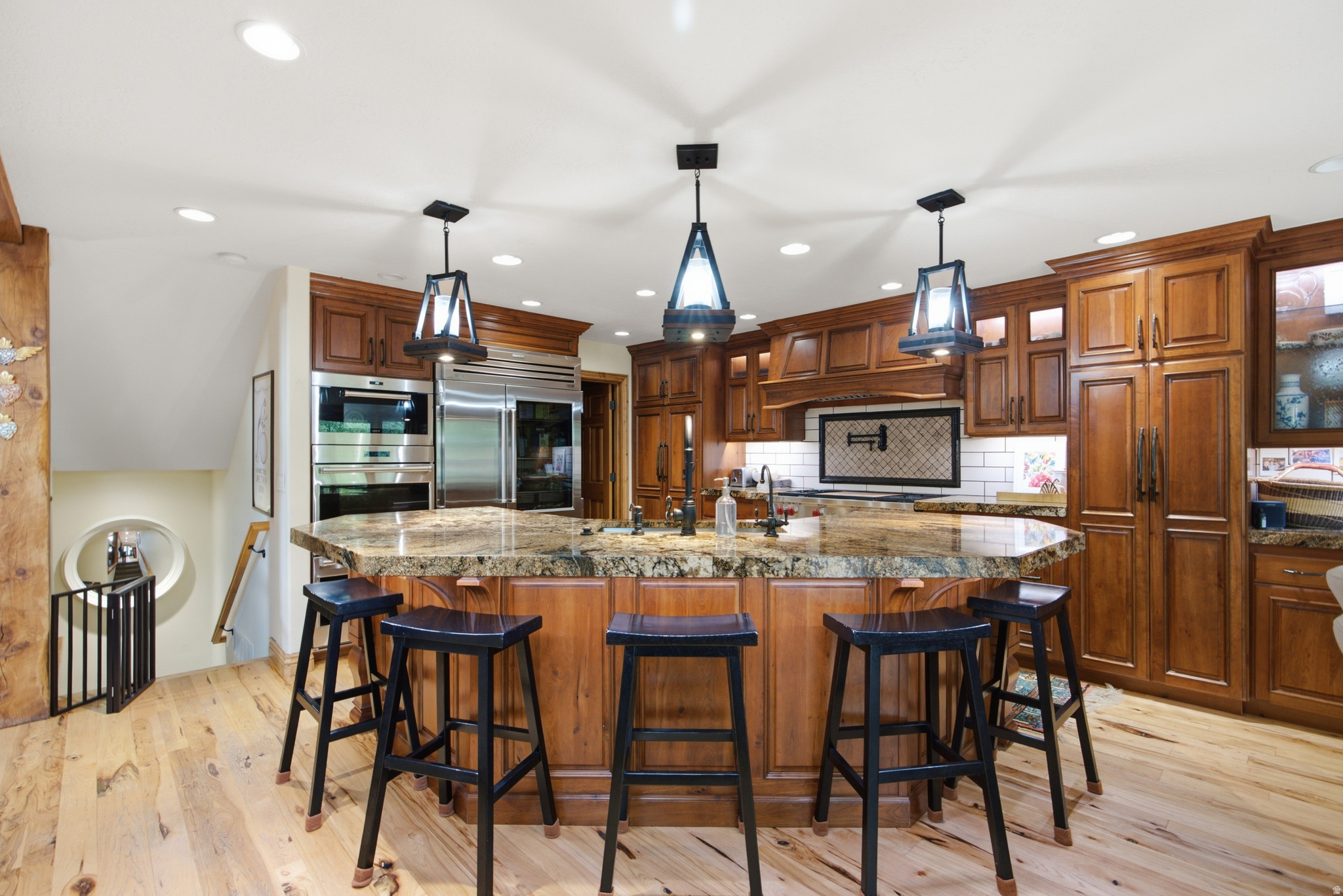 CANYON RIDGE - Residential
