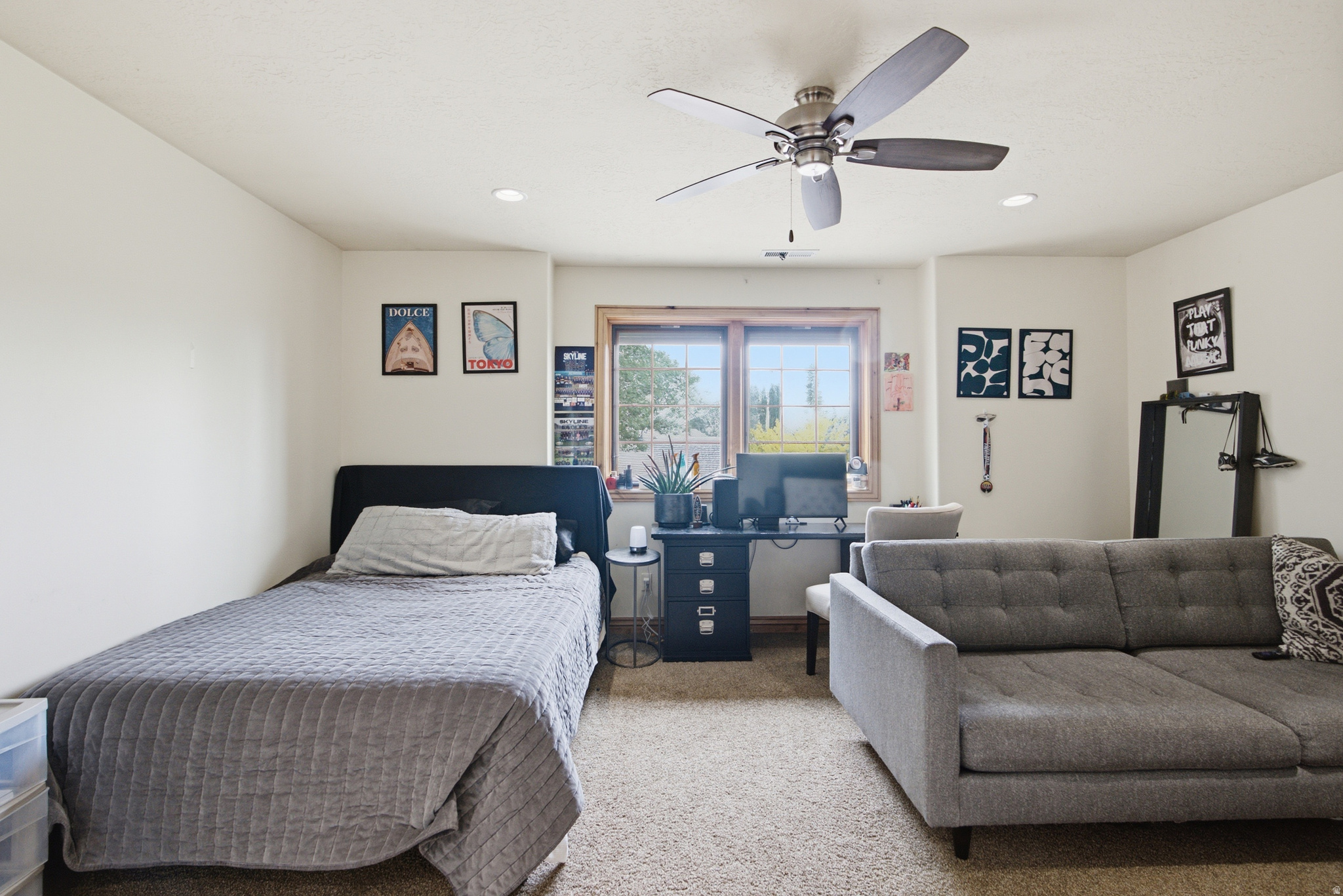 CANYON RIDGE - Residential