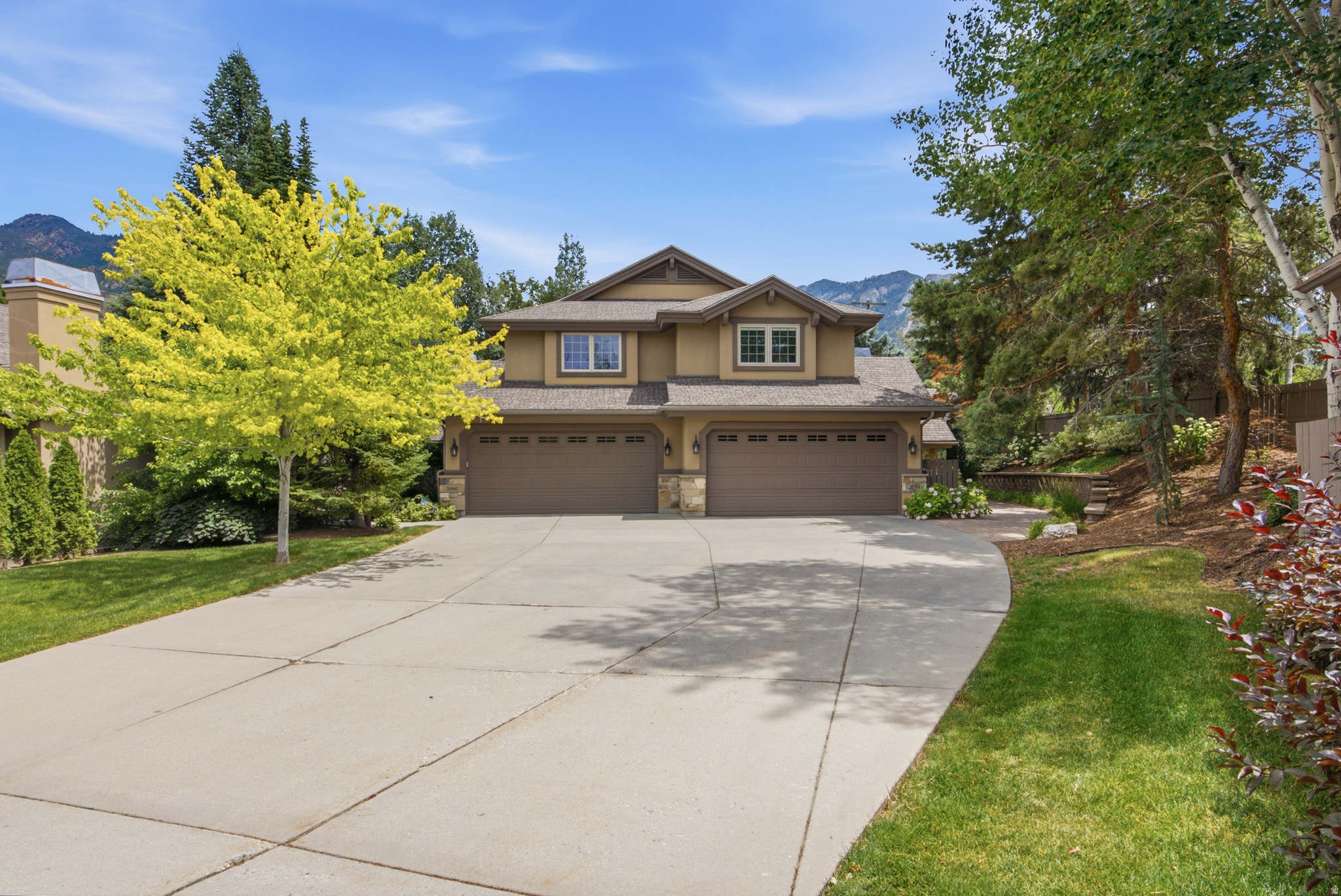 CANYON RIDGE - Residential