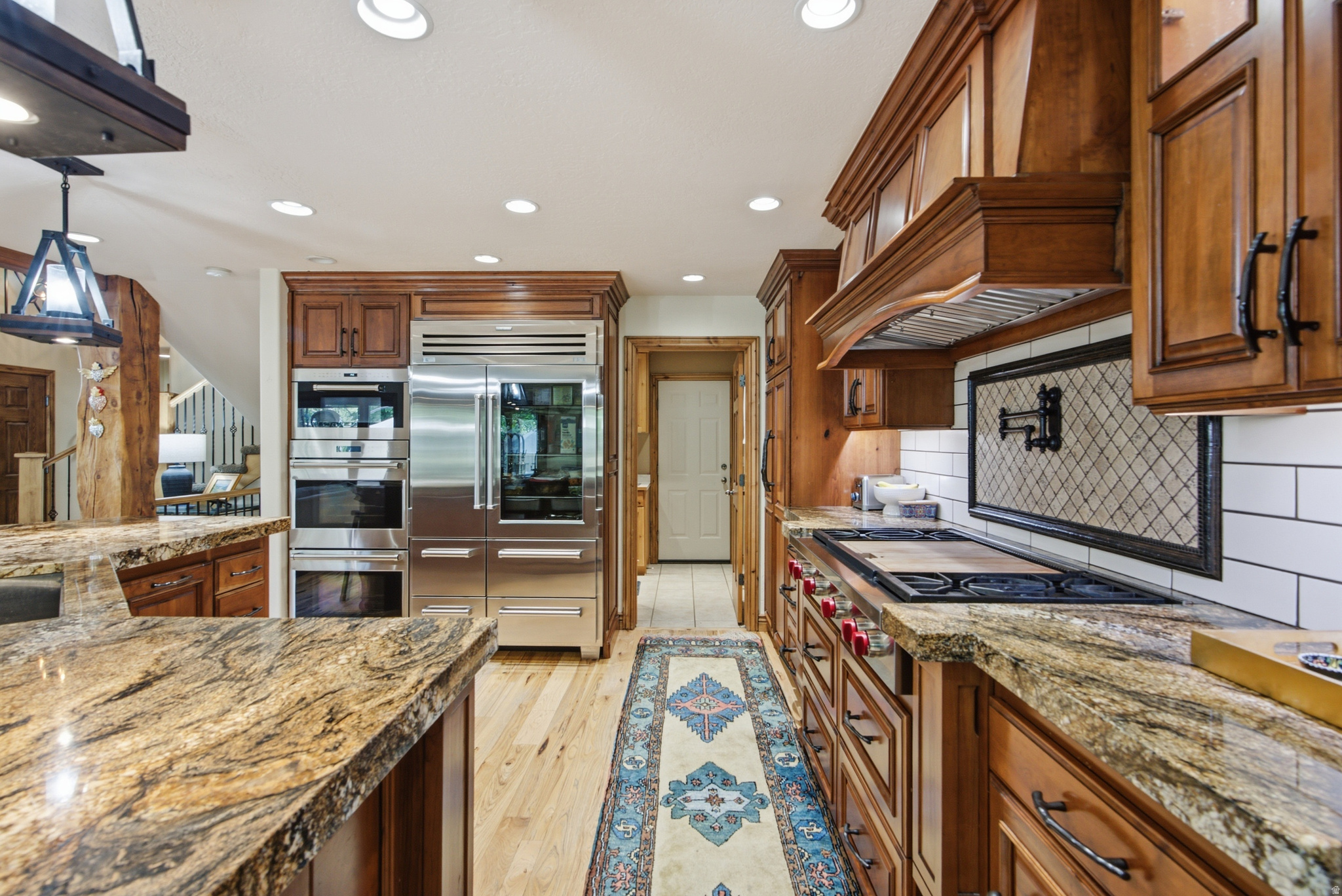 CANYON RIDGE - Residential