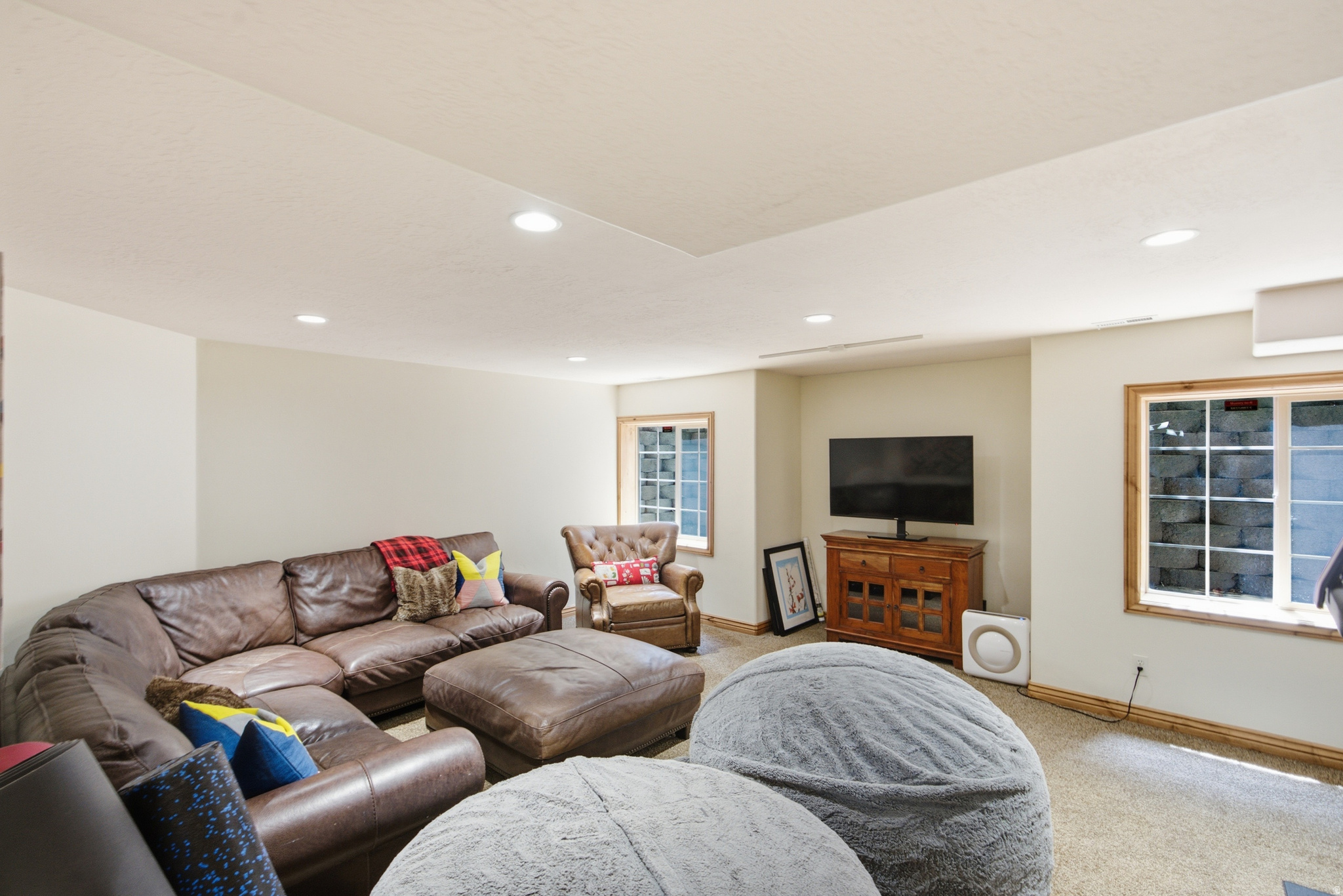 CANYON RIDGE - Residential