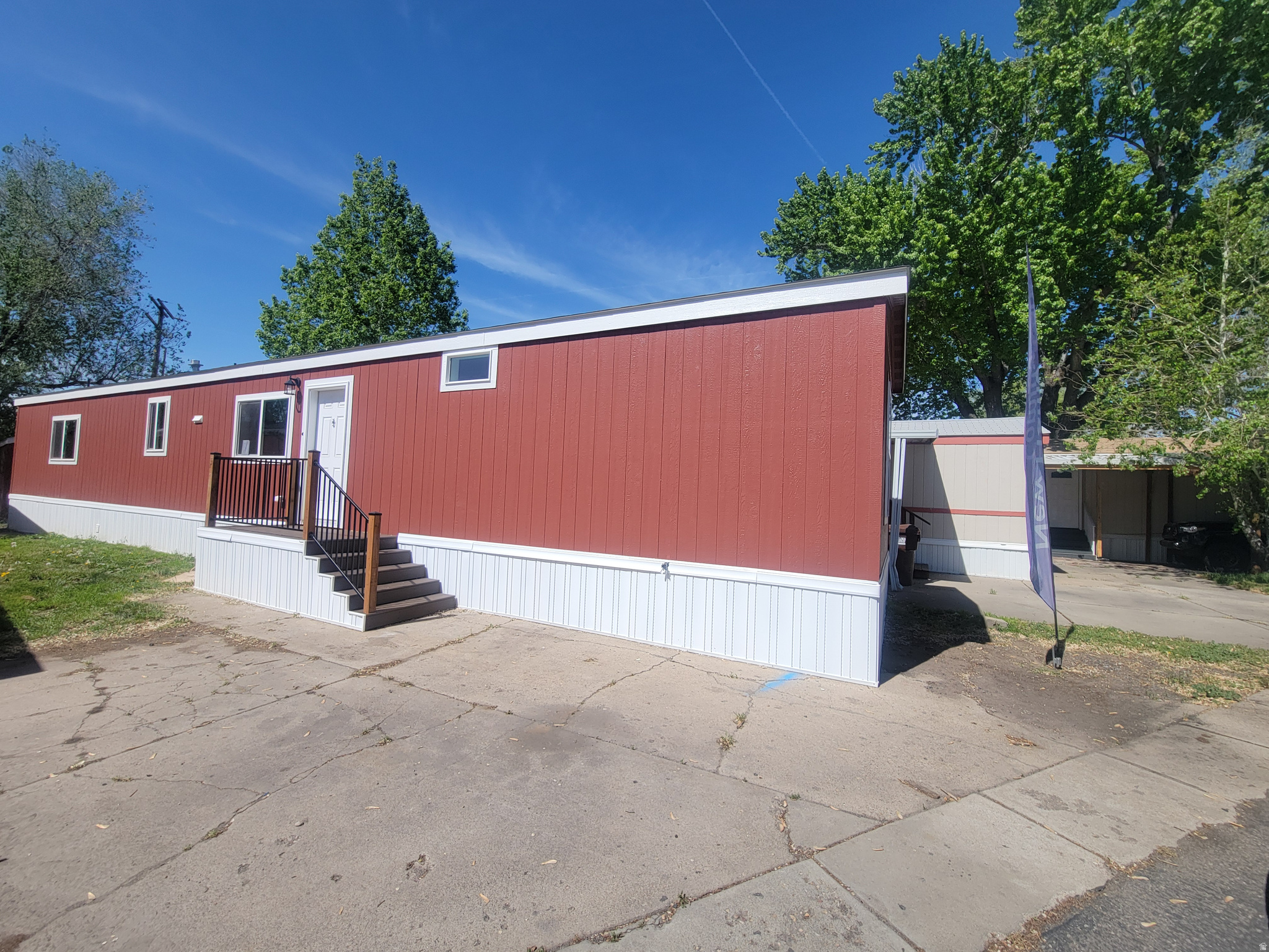 HIDDEN GLEN MOBILE ESTATES - Residential