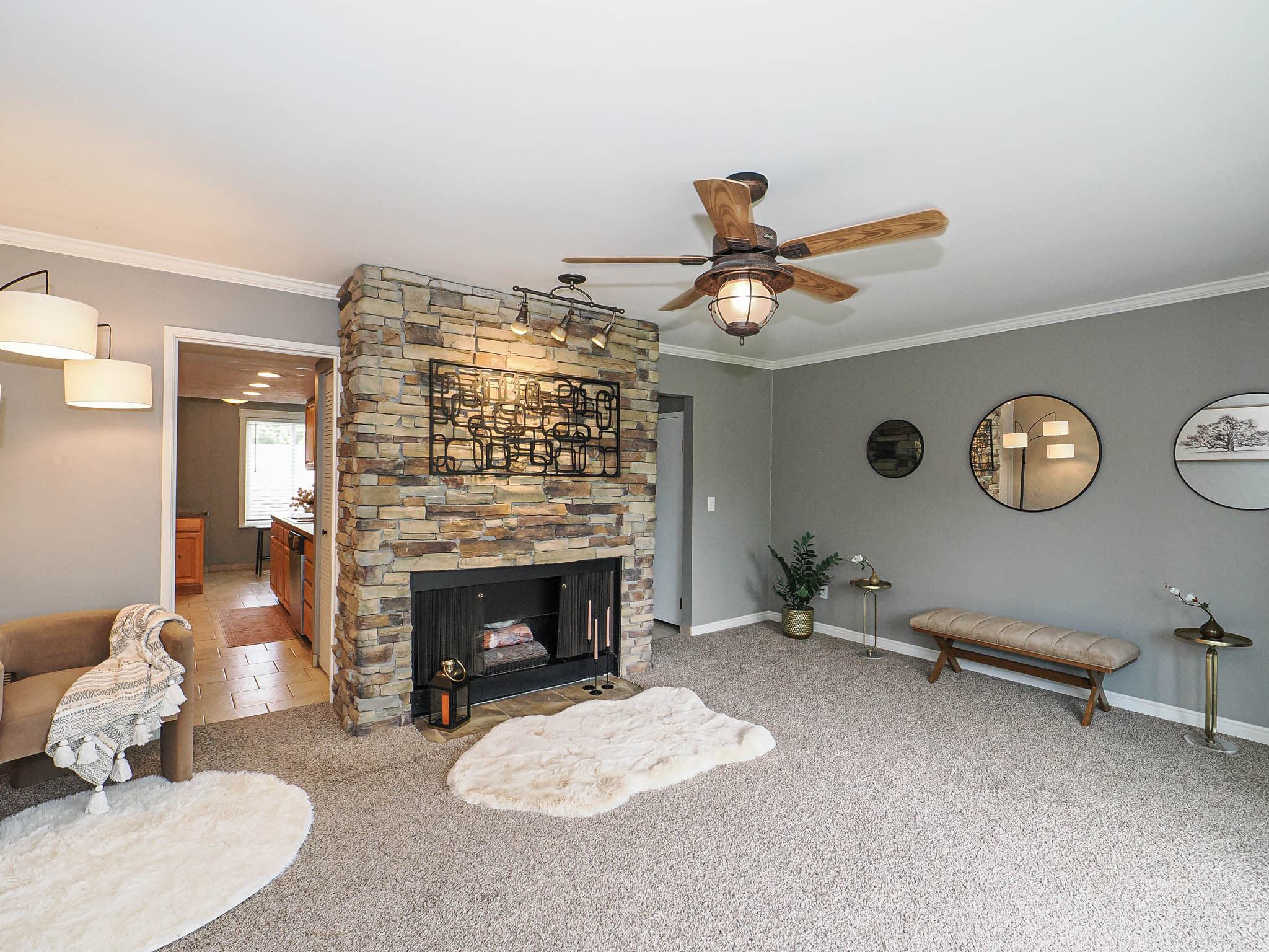 HIDDEN LAKE CONDM - Residential