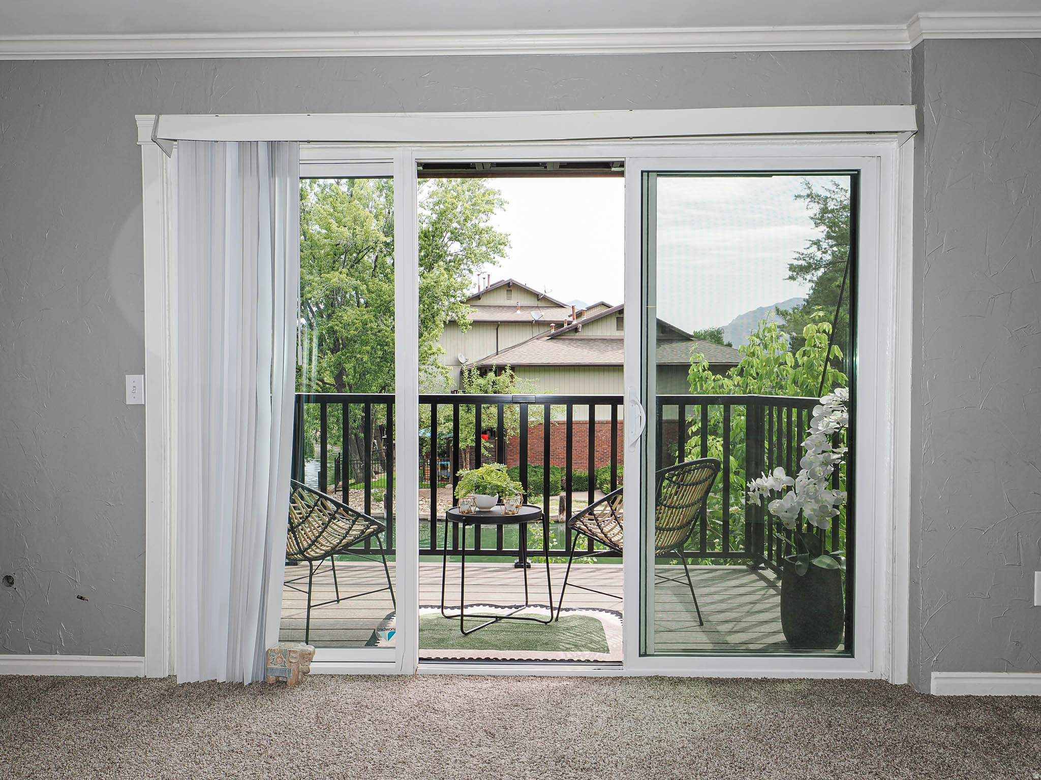 HIDDEN LAKE CONDM - Residential