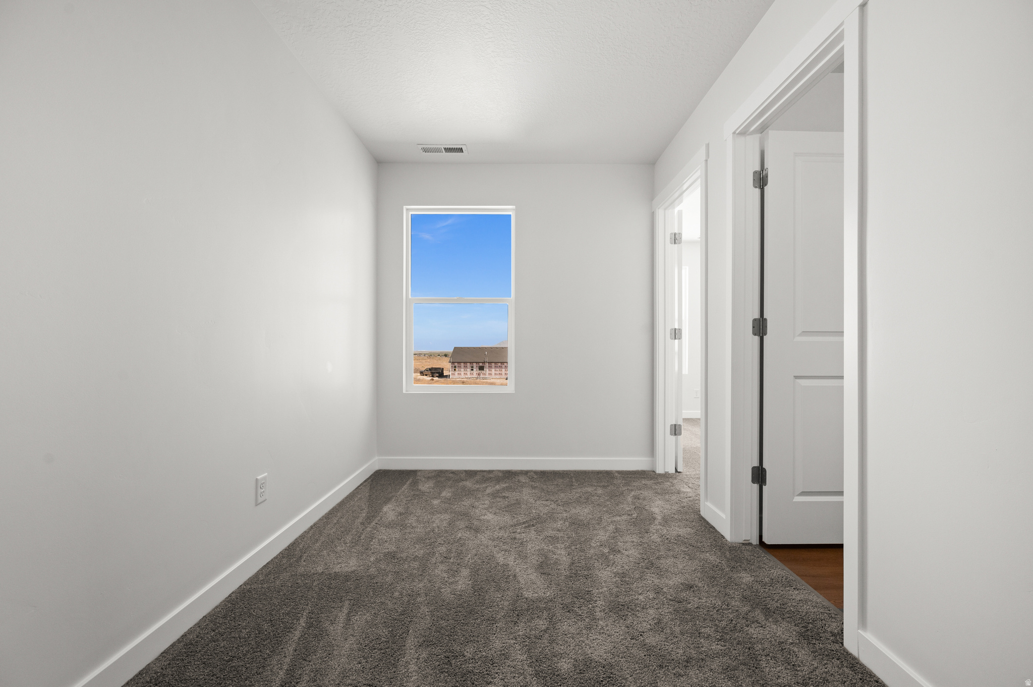 EAGLE VILLAGE - Residential