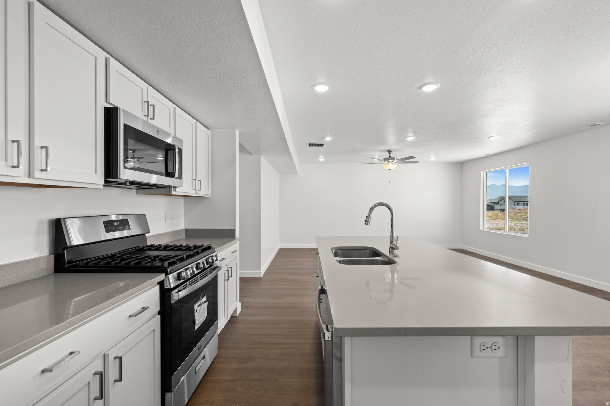 EAGLE VILLAGE - Residential