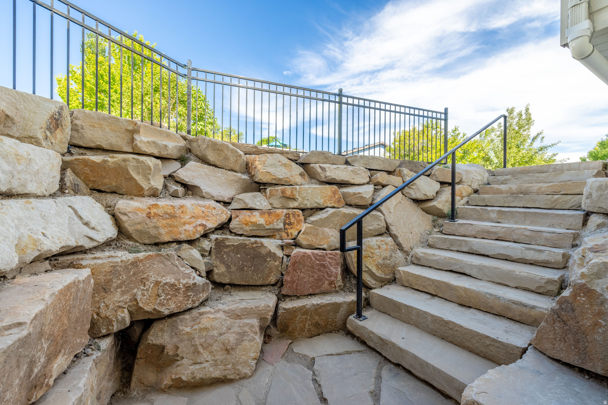 ROSE CREST ESTATES - Residential