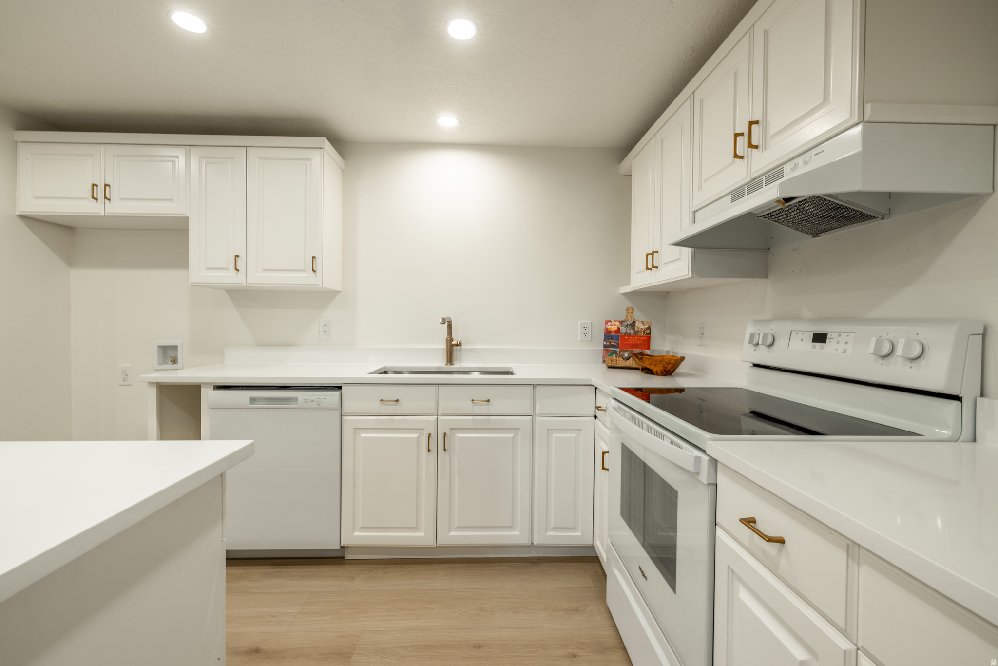 ROSE CREST ESTATES - Residential