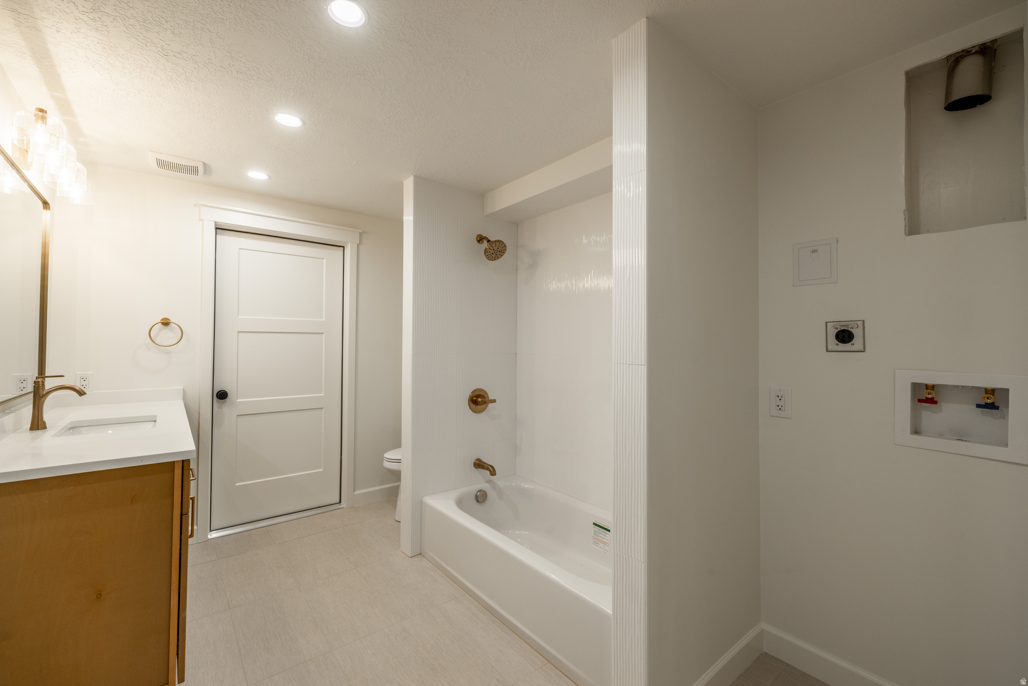 ROSE CREST ESTATES - Residential