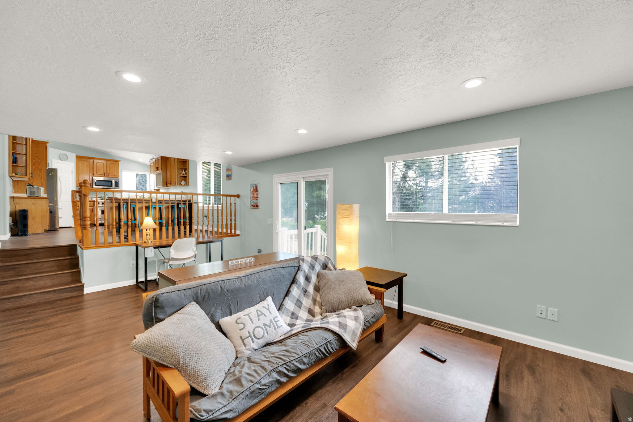 ERN HAYES - Residential