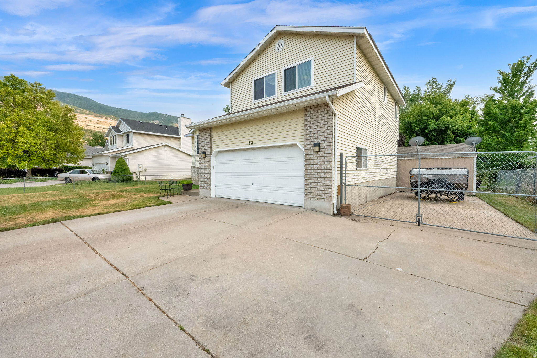 ERN HAYES - Residential