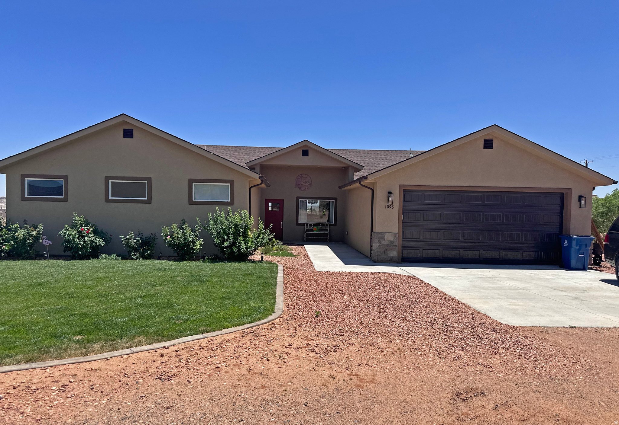 CANYONS EDGE - Residential