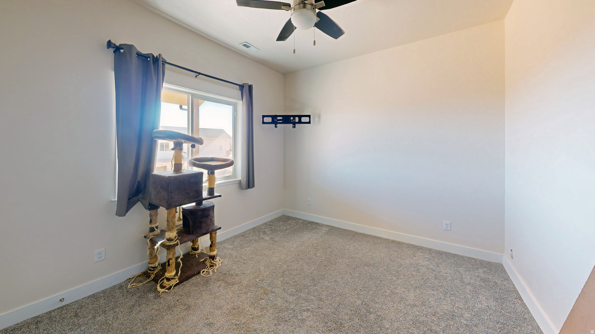 CANYONS EDGE - Residential