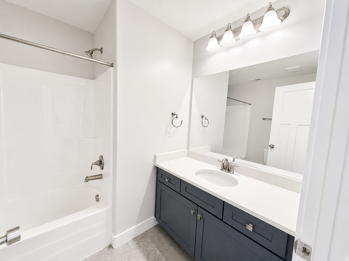 MOUNTAIN RIDGE - Residential Lease