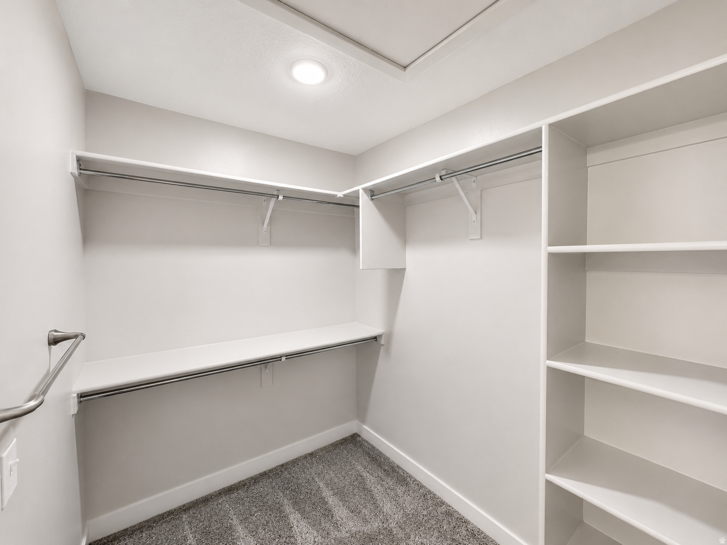 MOUNTAIN RIDGE - Residential Lease