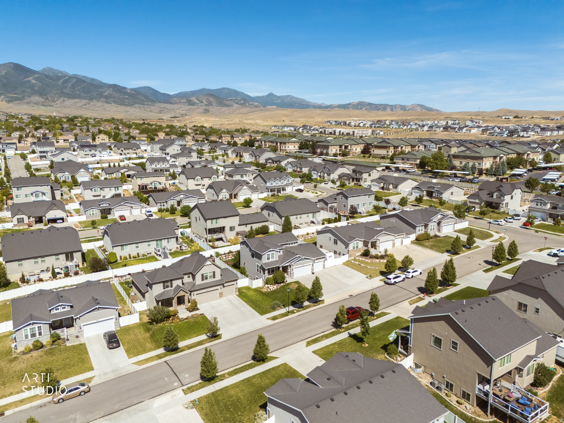 OAKRIDGE PARK - Residential